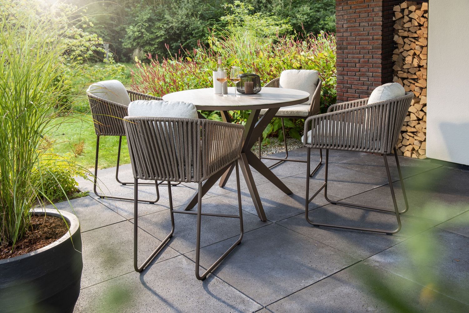 Calma / calera high dining set