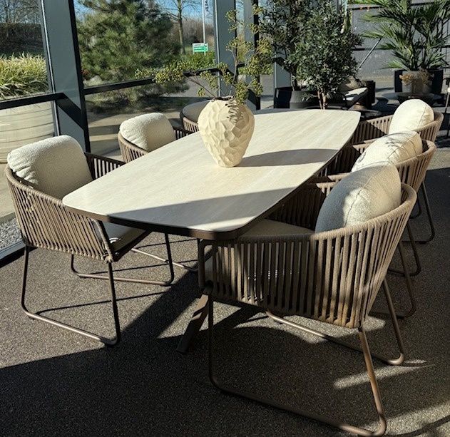 Calma / Calera diningset