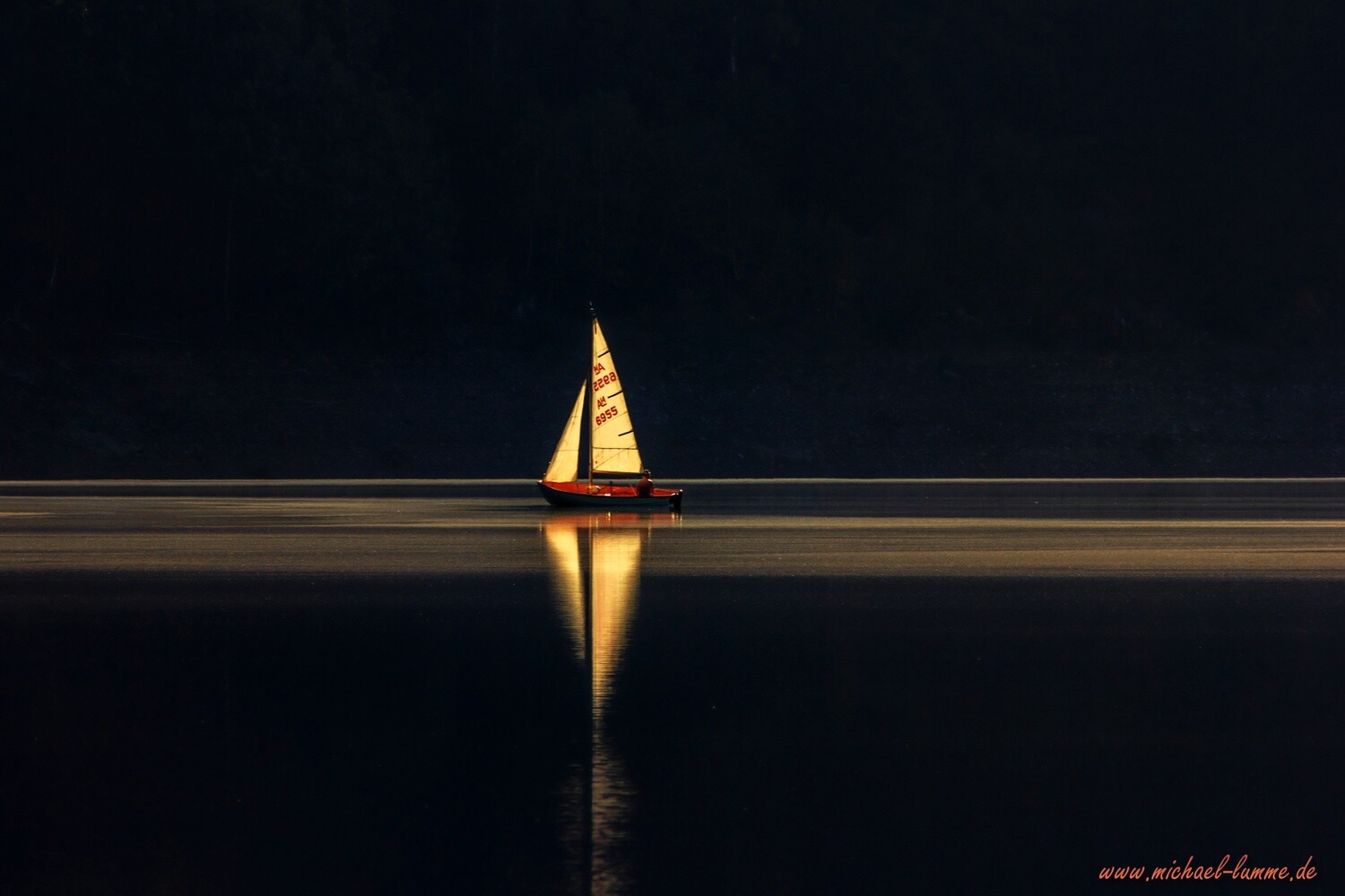 Segler auf der Okertalsperre