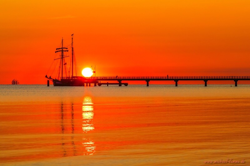Sonnenaufgang an der Seebrücke Prerow