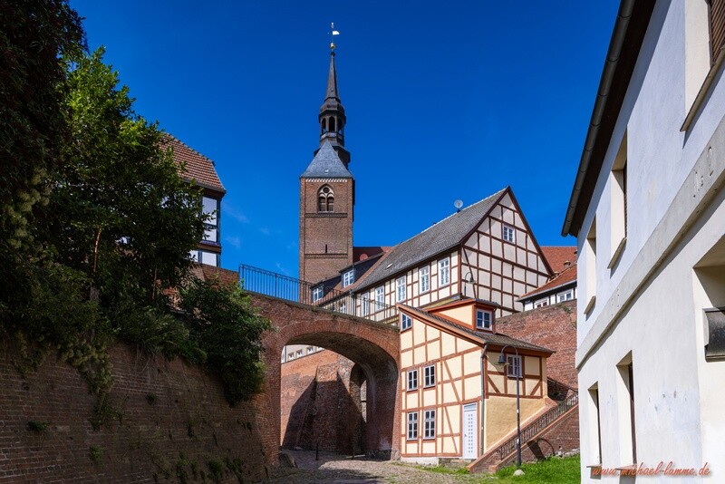 Durch die Rossfurth, dem Elbtor nach Tangermünde