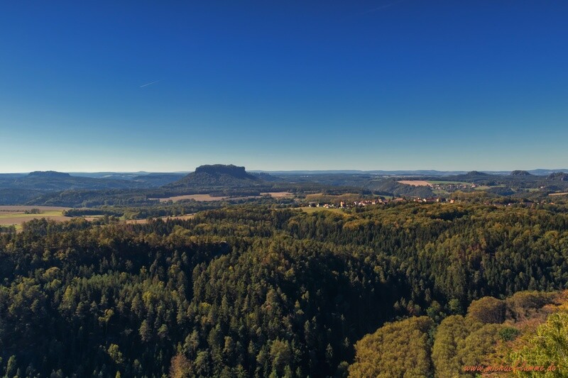 Blick auf den Lilienstein im Elbsandsteingebirge