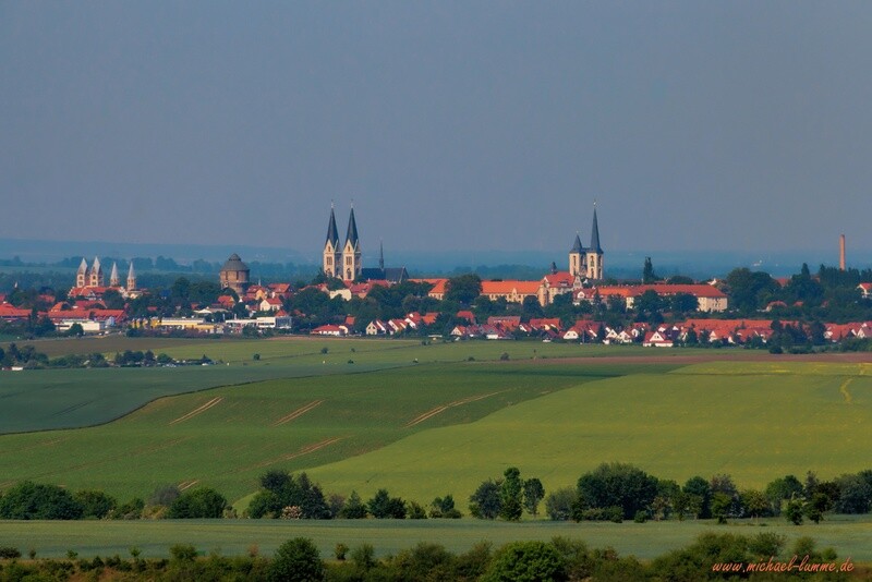 Blick von der Altenburg Langenstein auf Halberstadt
