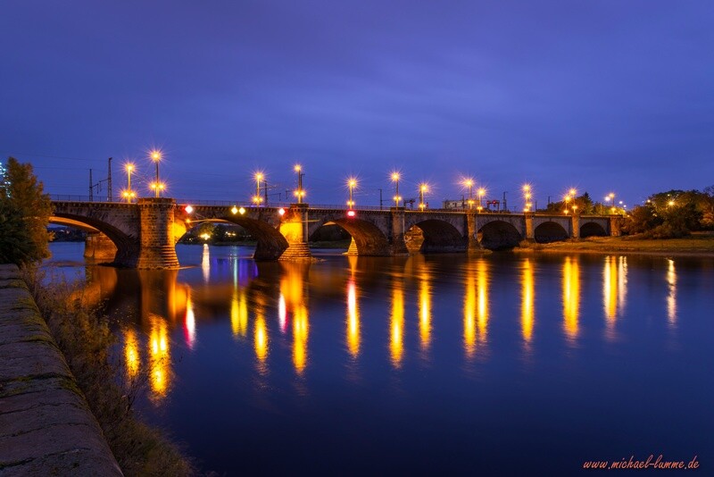Die Marienbrücke über die Elbe