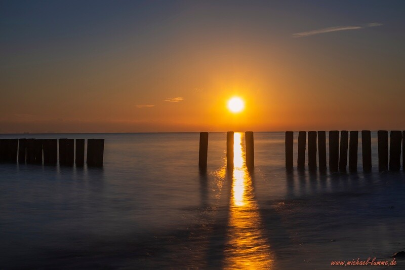 Sonnenaufgang am Strand von Nienhagen
