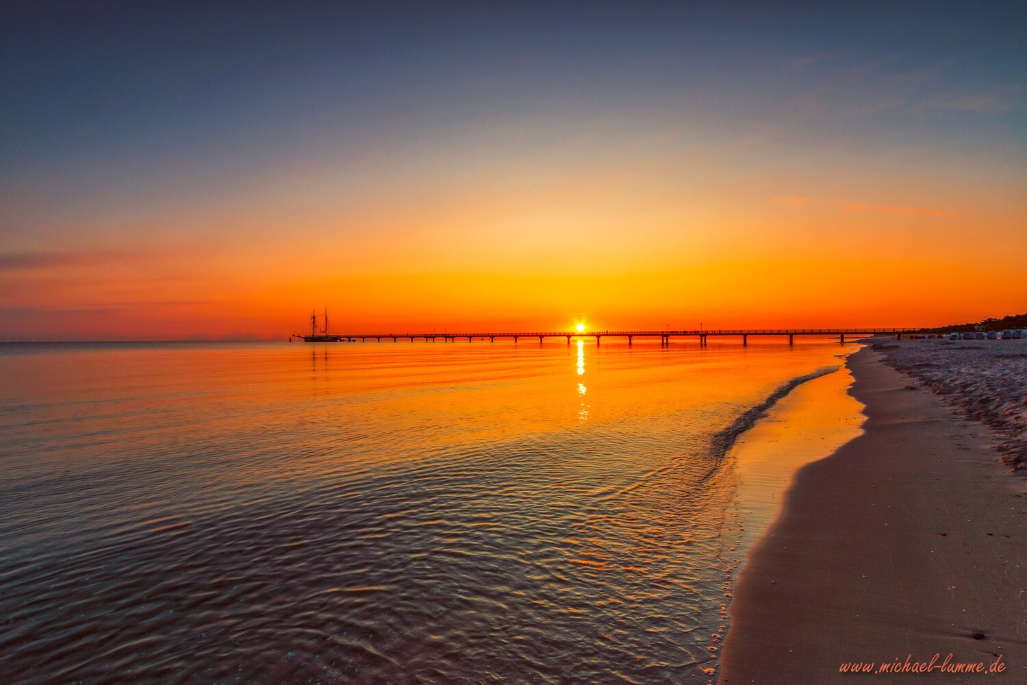 Sonnenaufgang am Strand von Prerow