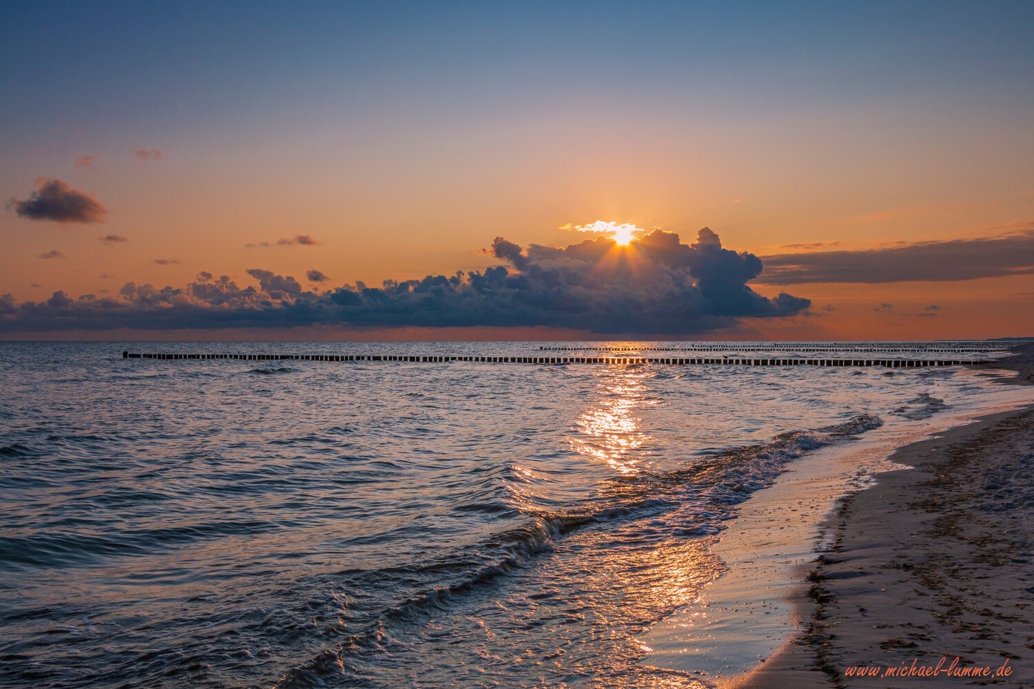 Sonnenaufgang zwischen Prerow und Zingst