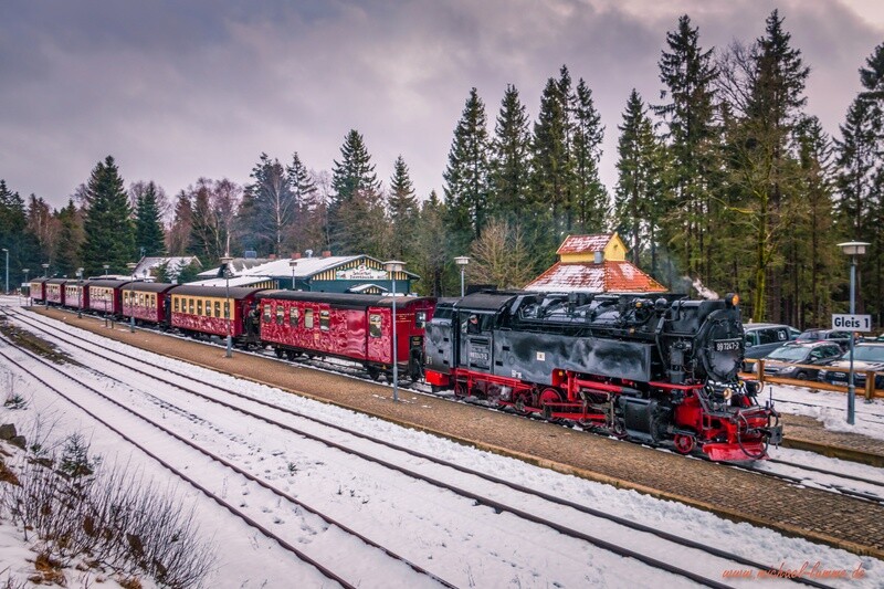 Die Brockenbahn im Bahnhof Schierke