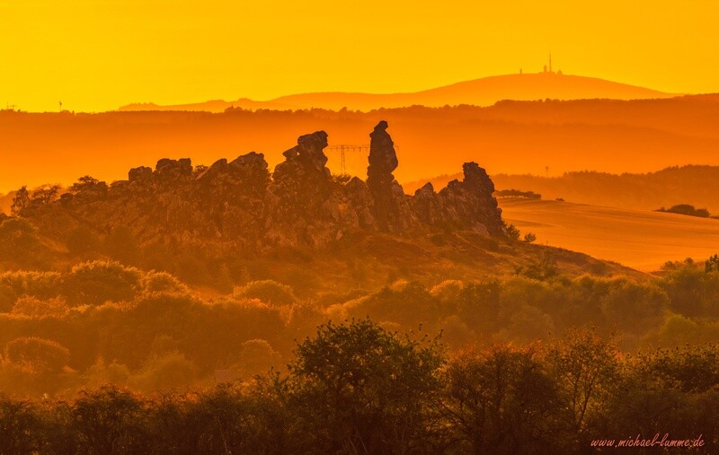 Blick auf die Königssteine und dem Brocken