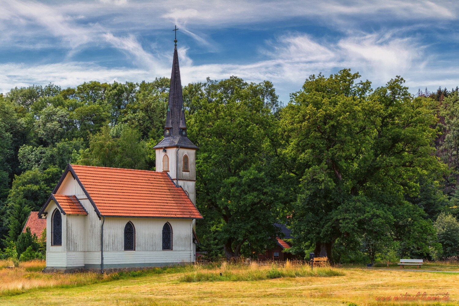 Die kleinste Holzkirche in Elend