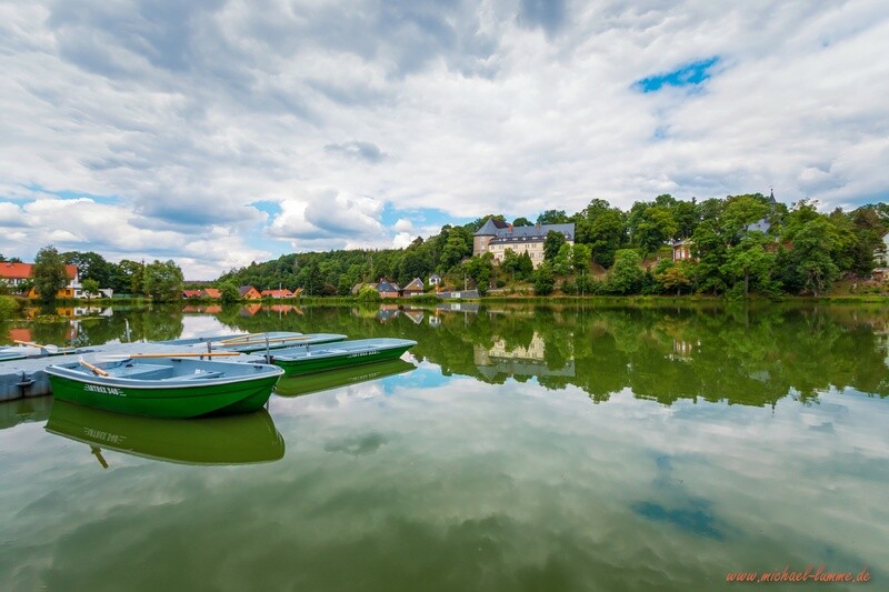 Schloss und See in Stiege