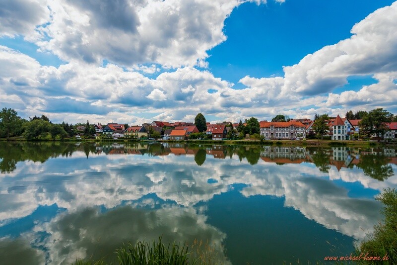 Schloss und See in Stiege