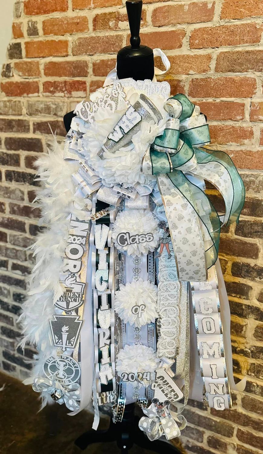 Deluxe Homecoming Mum