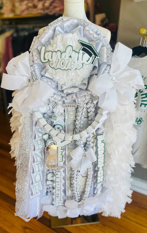 Deluxe Homecoming Mum