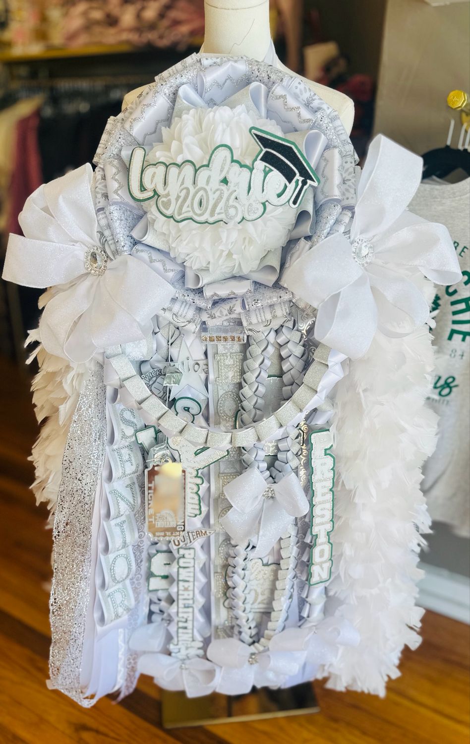 Deluxe Homecoming Mum