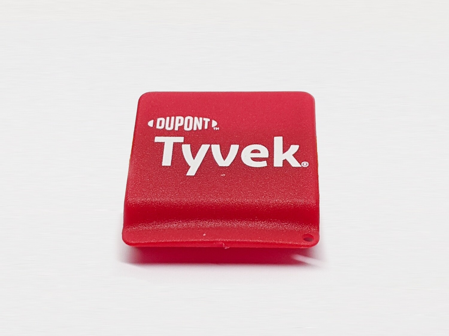 DuPont Tyvek Hard Hat Clip (1 Each)