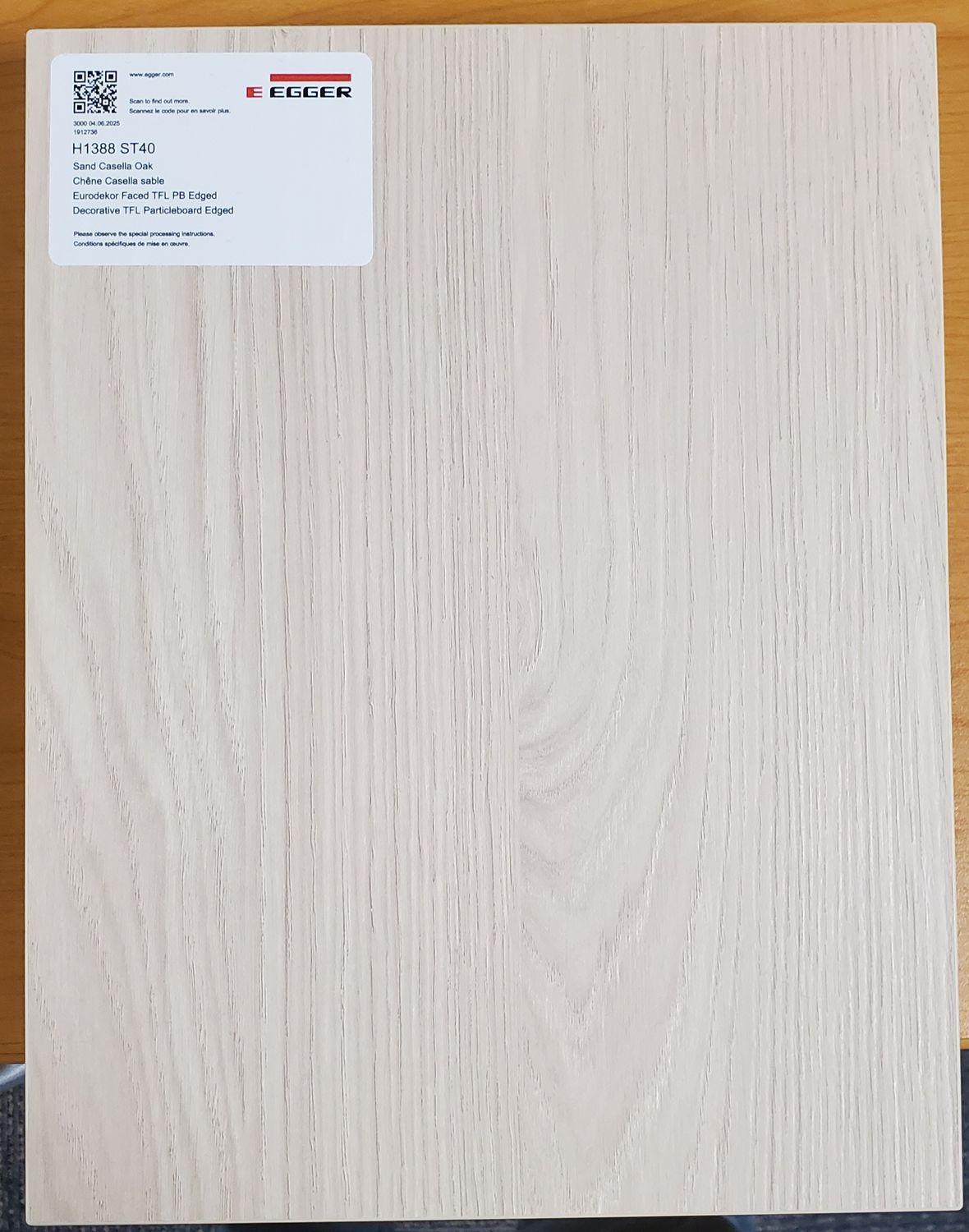 Egger Sample - Sand Casella Oak - 8.5" X 11"