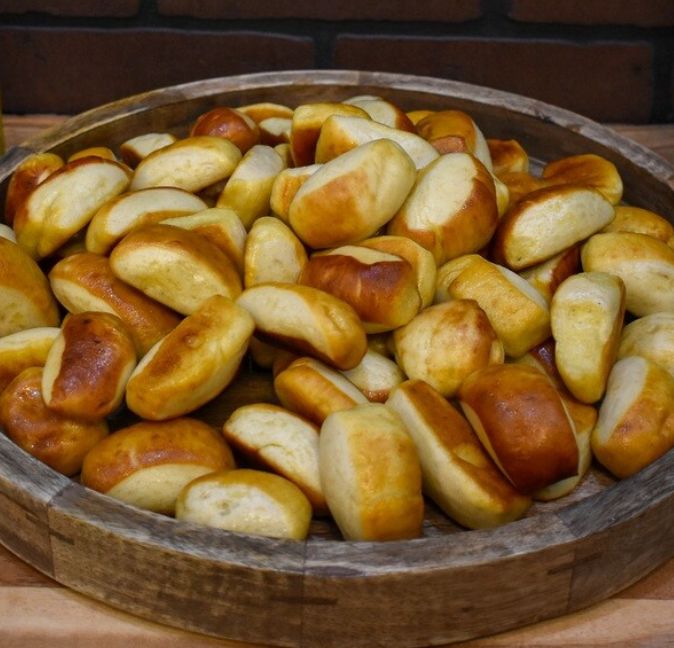 40 OZ PACK OF PRETZEL NUGGETS