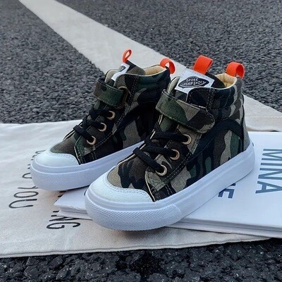 Trendy Cool Camouflage Middle Top Canvas Shoes For Boys, Wear-resistant Non-slip Skateboard Shoes For Spring And Autumn