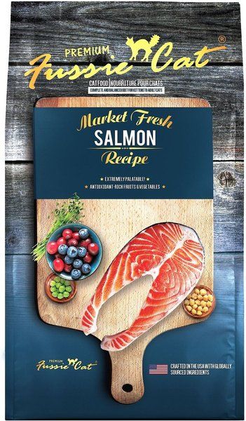Fussie Cat Dry Salmon 10lb