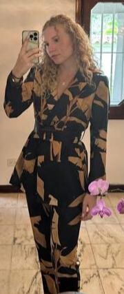 Set con detalles dorados
