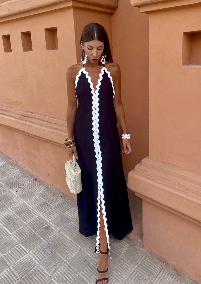 Vestido de tirantes con ribetes de viscosa