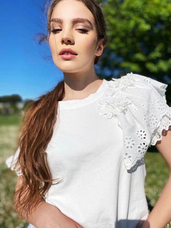 Franela con encaje