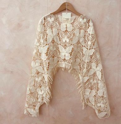 Top crochet papillon