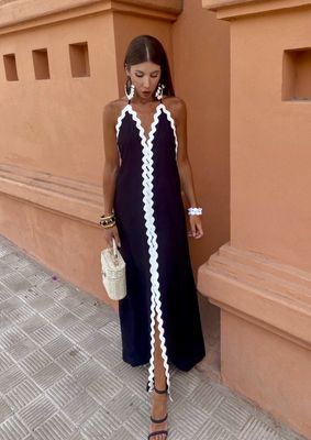 Vestido de tirantes con ribetes de viscosa
