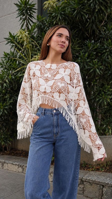 Top crochet papillon