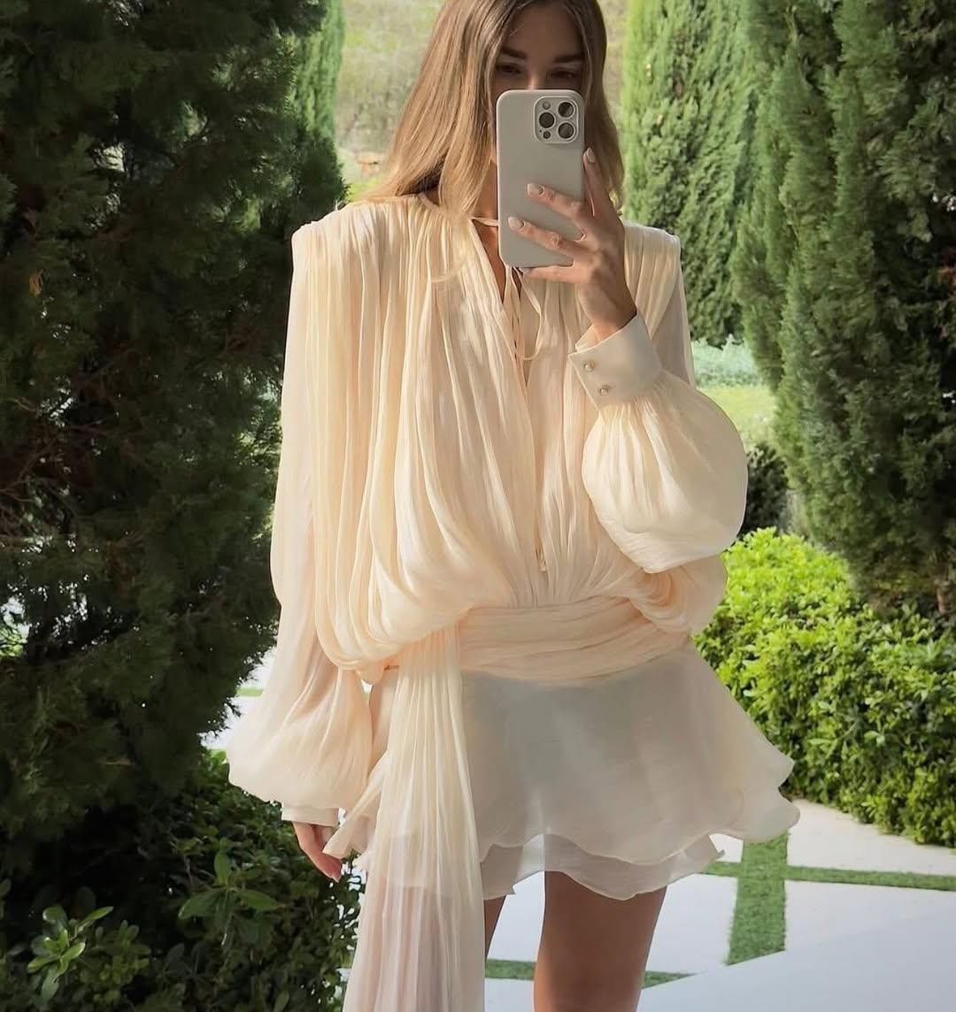 Vestido champagñe de volados