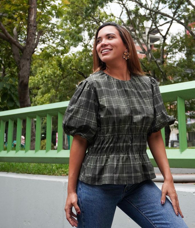 Blusa París Chic Cuadro Peplum