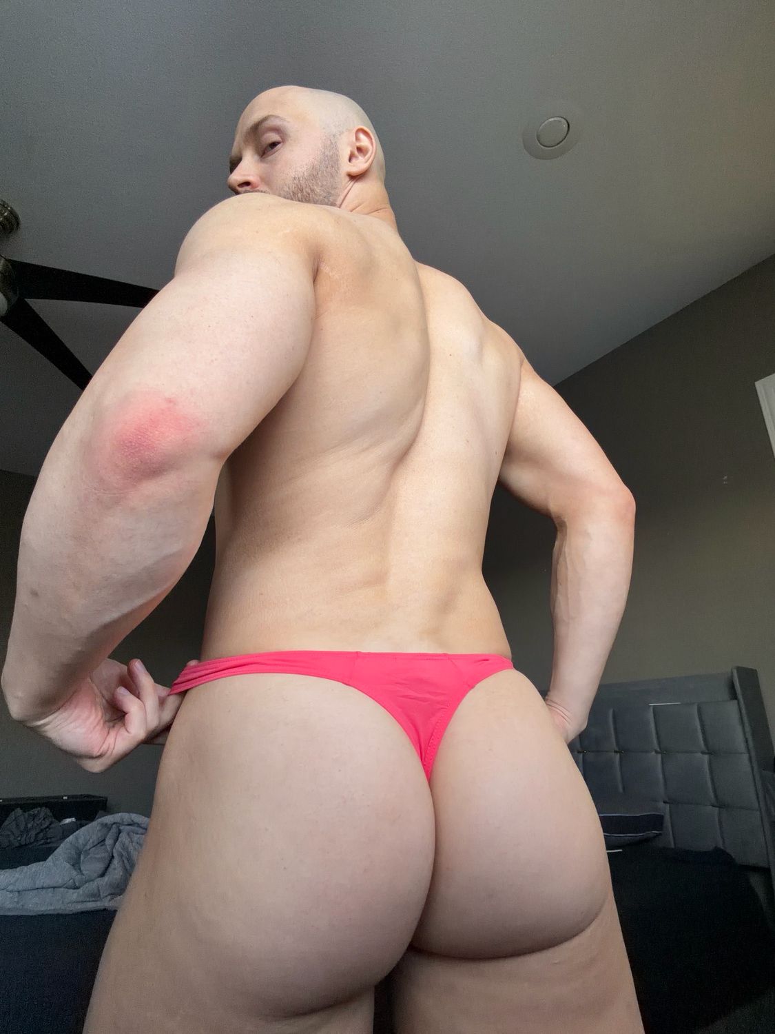 Salmon Thong