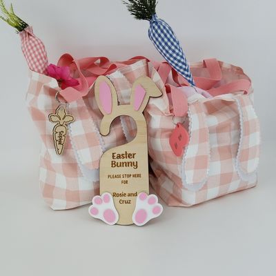 TIMBER EASTER BUNNY PLEASE STOP HERE DOOR SIGN