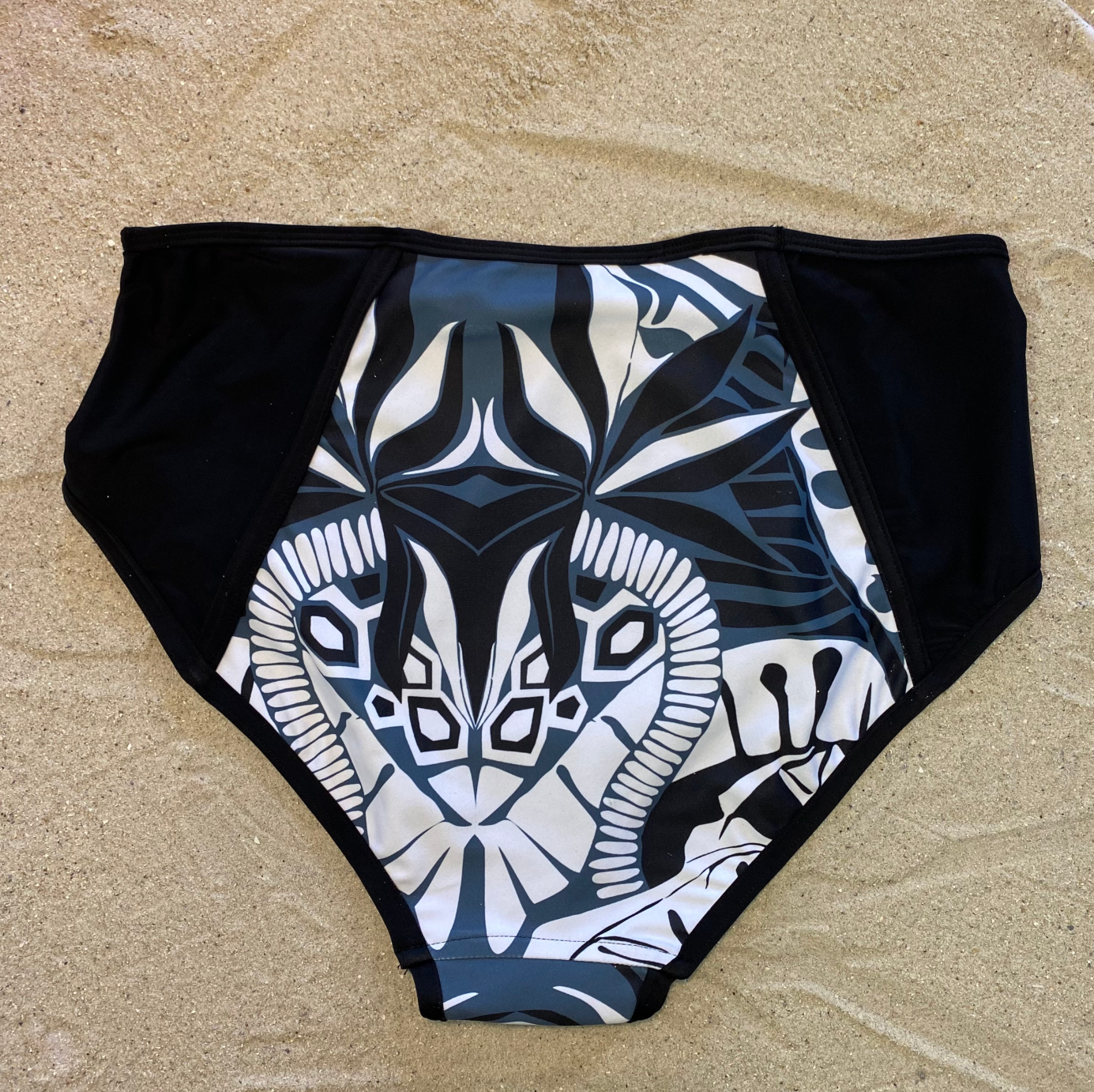 HIGH WAISTED BIKINI BRIEFS: Blue Night Garden