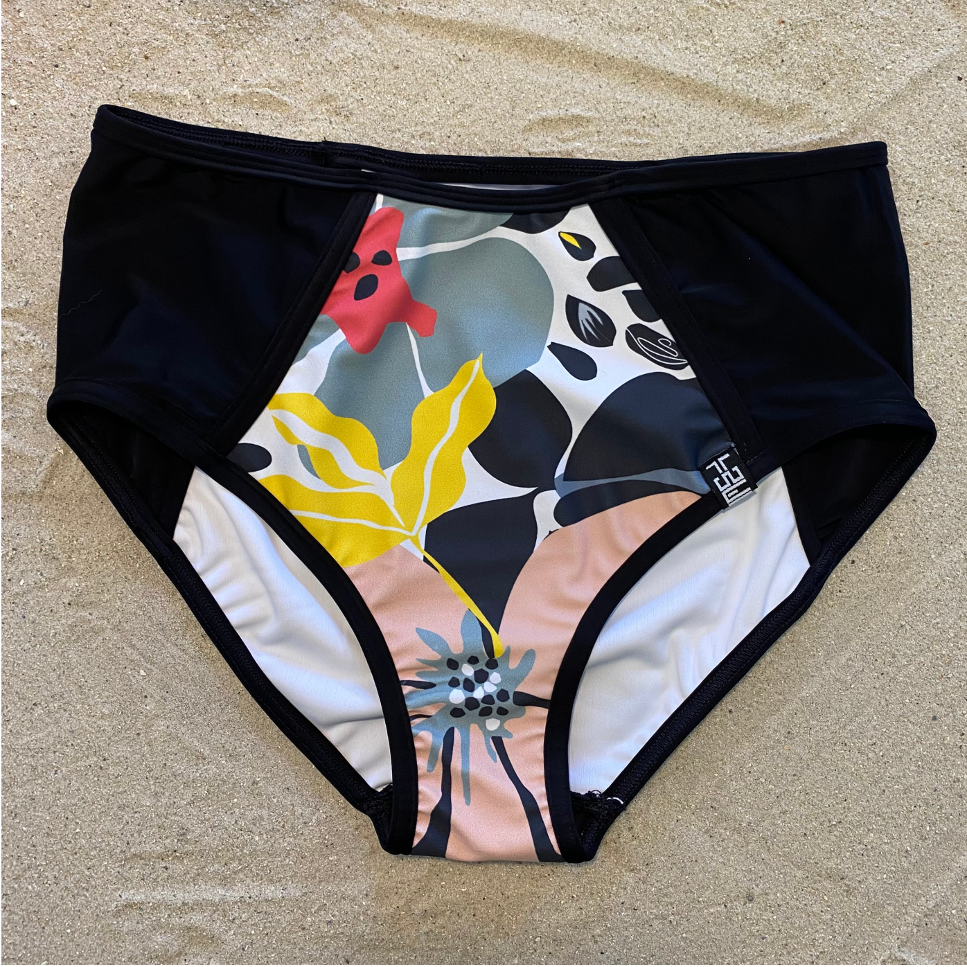 HIGH WAISTED BIKINI BRIEFS: Pink Flower Power
