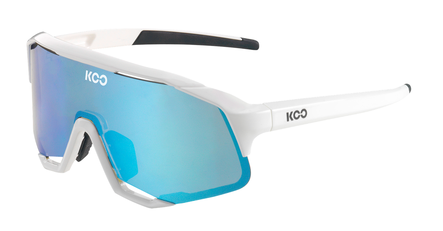 KOO avvolgente bianco-azzurro, adatto per chi va in bici.