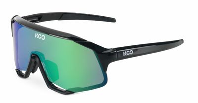 KOO avvolgente nero-verde, adatto per chi va in bici. KOO avvolgente nero-verde, adatto per chi va in bici.