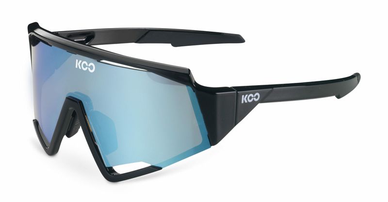 KOO avvolgente nero-azzurro, adatto per chi va in bici. KOO avvolgente nero-azzurro, adatto per chi va in bici.