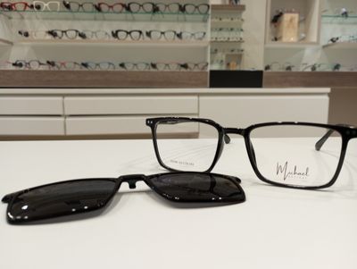 Michael Optical squadrato nero lucido con clip-on Michael Optical squadrato nero lucido con clip-on