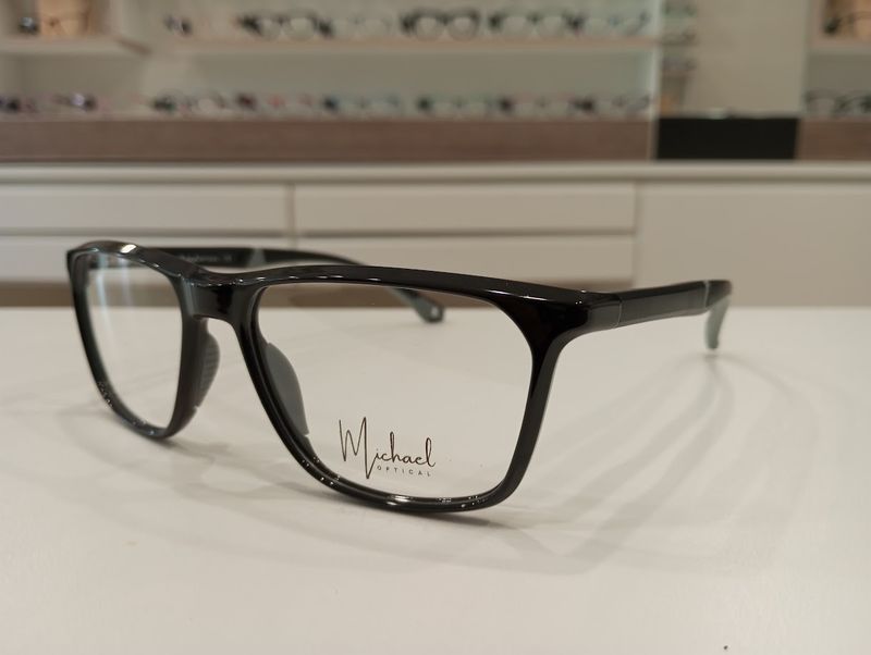 Michael Optical sport rettangolare nero-grigio Michael Optical sport rettangolare nero-grigio