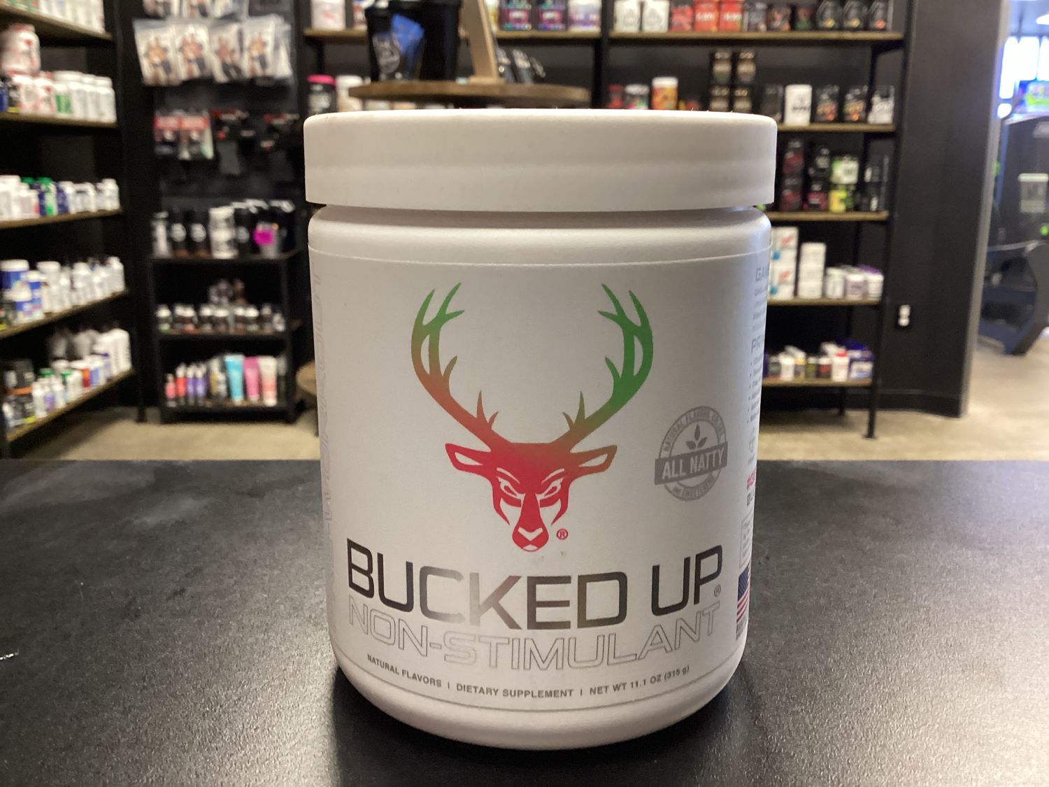 Bucked Up non-Stim pre, Flavor: Strawberry kiwi
