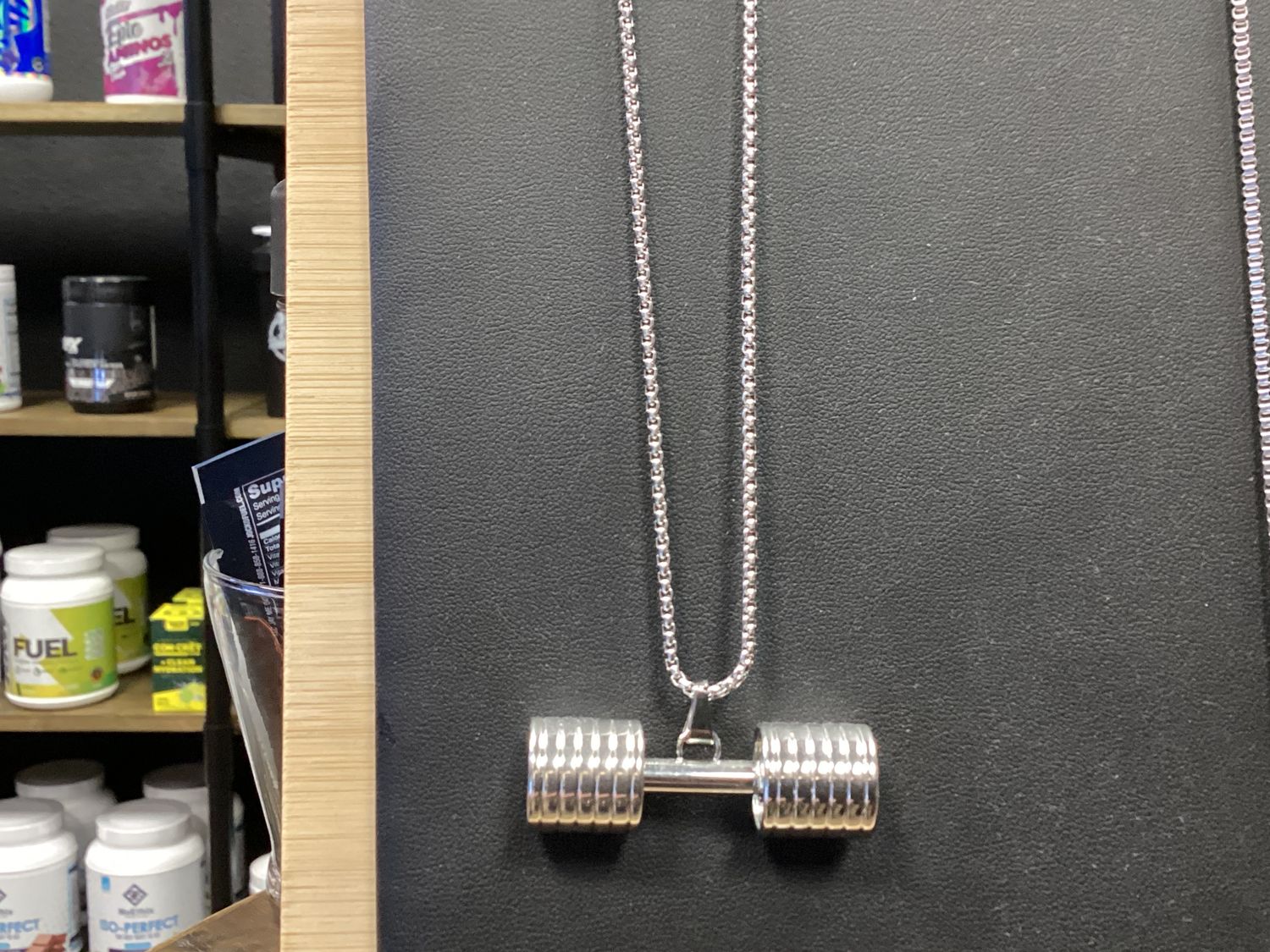 BP Large straight barbell necklace