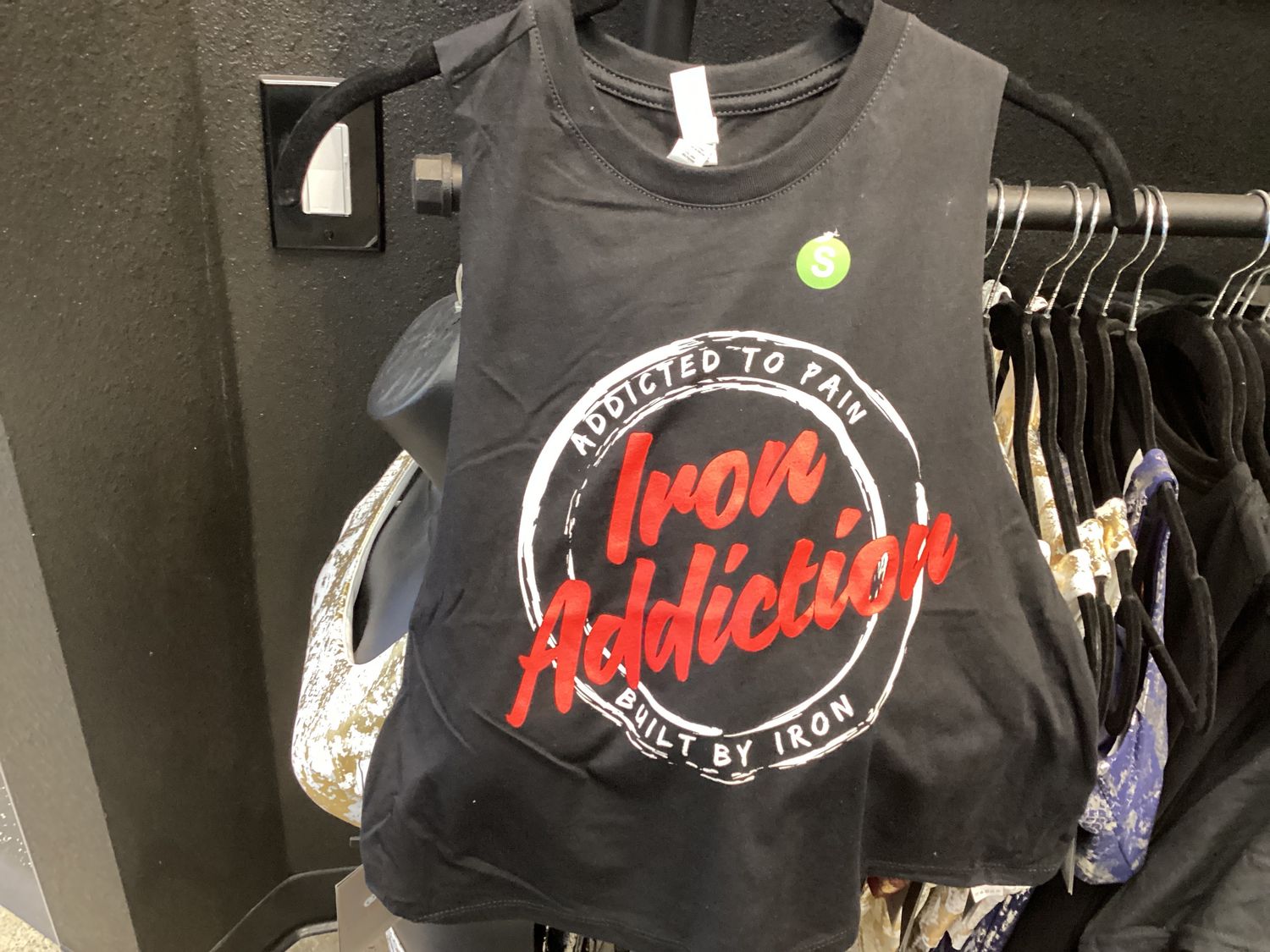 IA pain crop tank, Color: Black, Size: Small