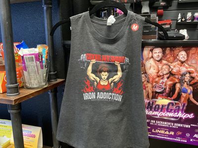 IA tank Womens Strong not skinny