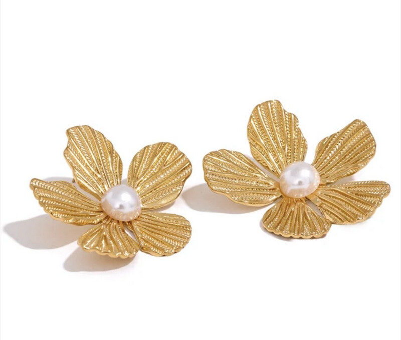 Flower Stud