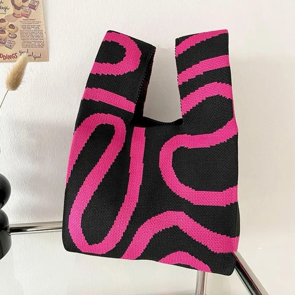 Black Fucsia Knitted Tote Bag