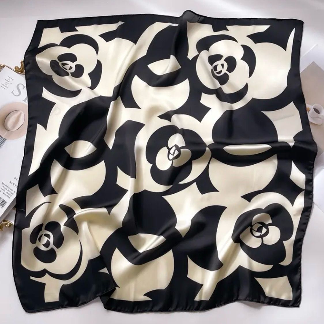Rose Black &amp; White Scarf