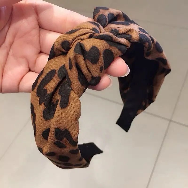 Brown cheetah headband