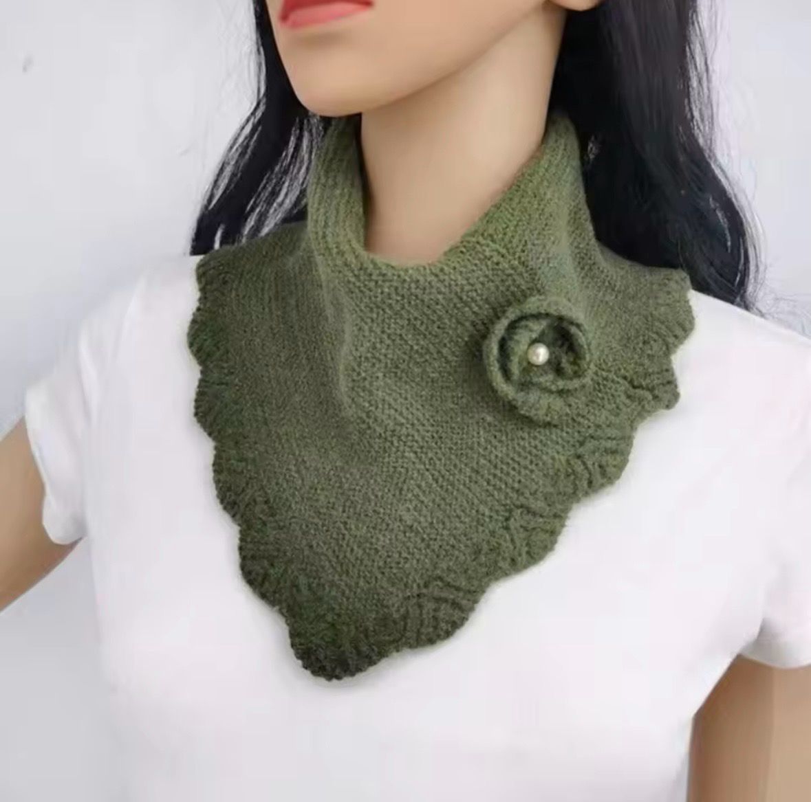 Cuello Verde Olivo